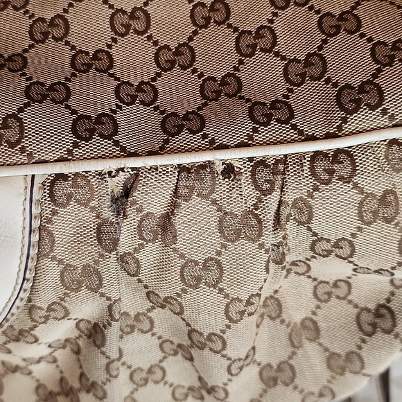 Gucci Monogram Bag - Picture 11 of 17